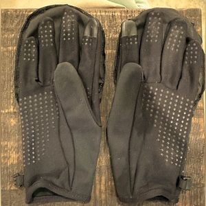 Women’s lululemon Fast and Free Gloves